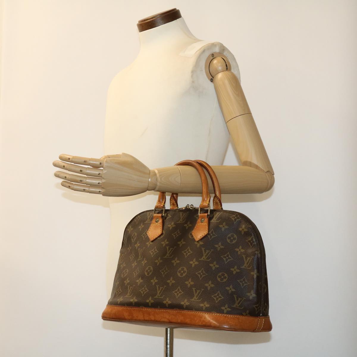 LOUIS VUITTON Monogram Alma Hand Bag M51130 LV tp334