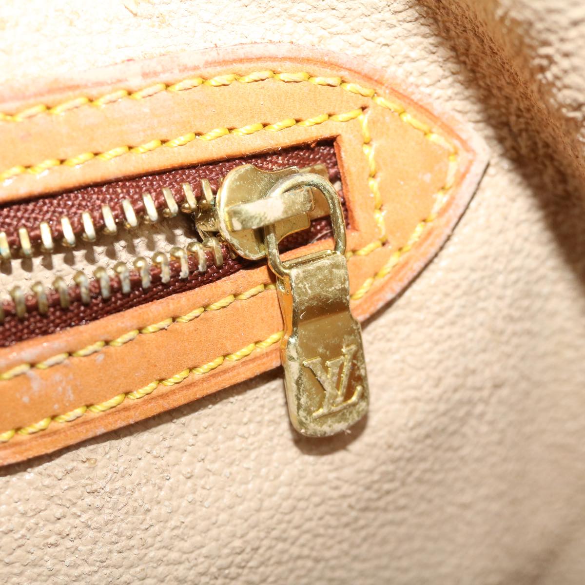 LOUIS VUITTON Monogram Bucket GM Shoulder Bag M42236 LV tp343