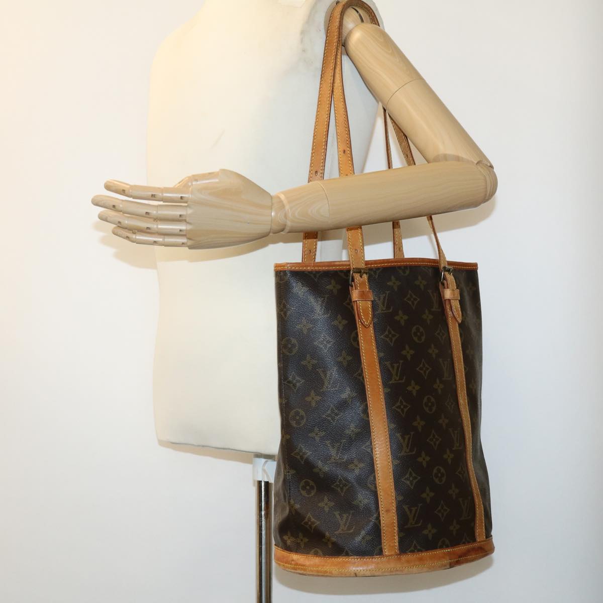 LOUIS VUITTON Monogram Bucket GM Shoulder Bag M42236 LV tp343