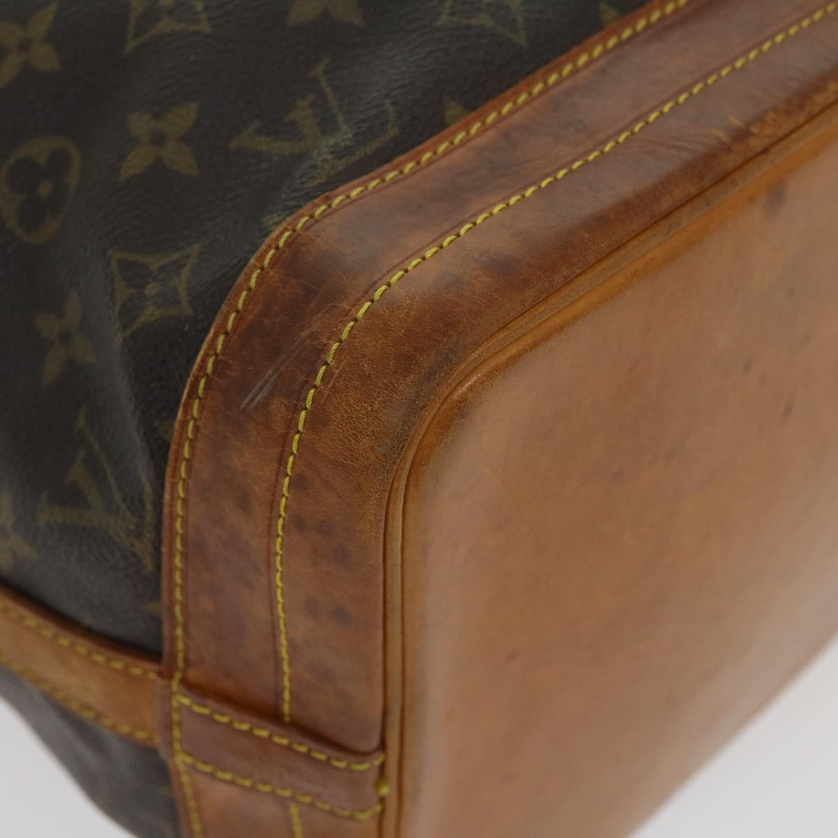 LOUIS VUITTON Monogram Noe Shoulder Bag M42224 LV tp406