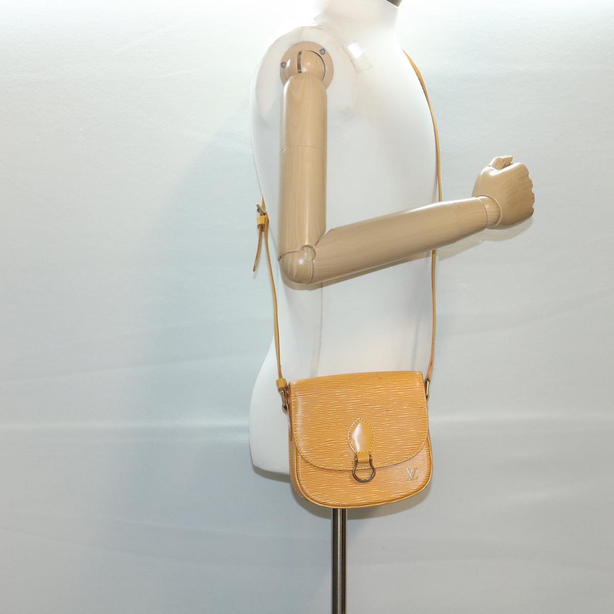 LOUIS VUITTON Epi Saint Cloud PM Shoulder Bag Yellow M52219 LV ai688