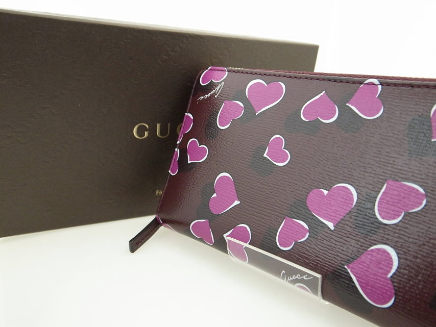 Luxury Gucci Trending 2025 Leather Embossed Zip-Around Long Wallet 309705