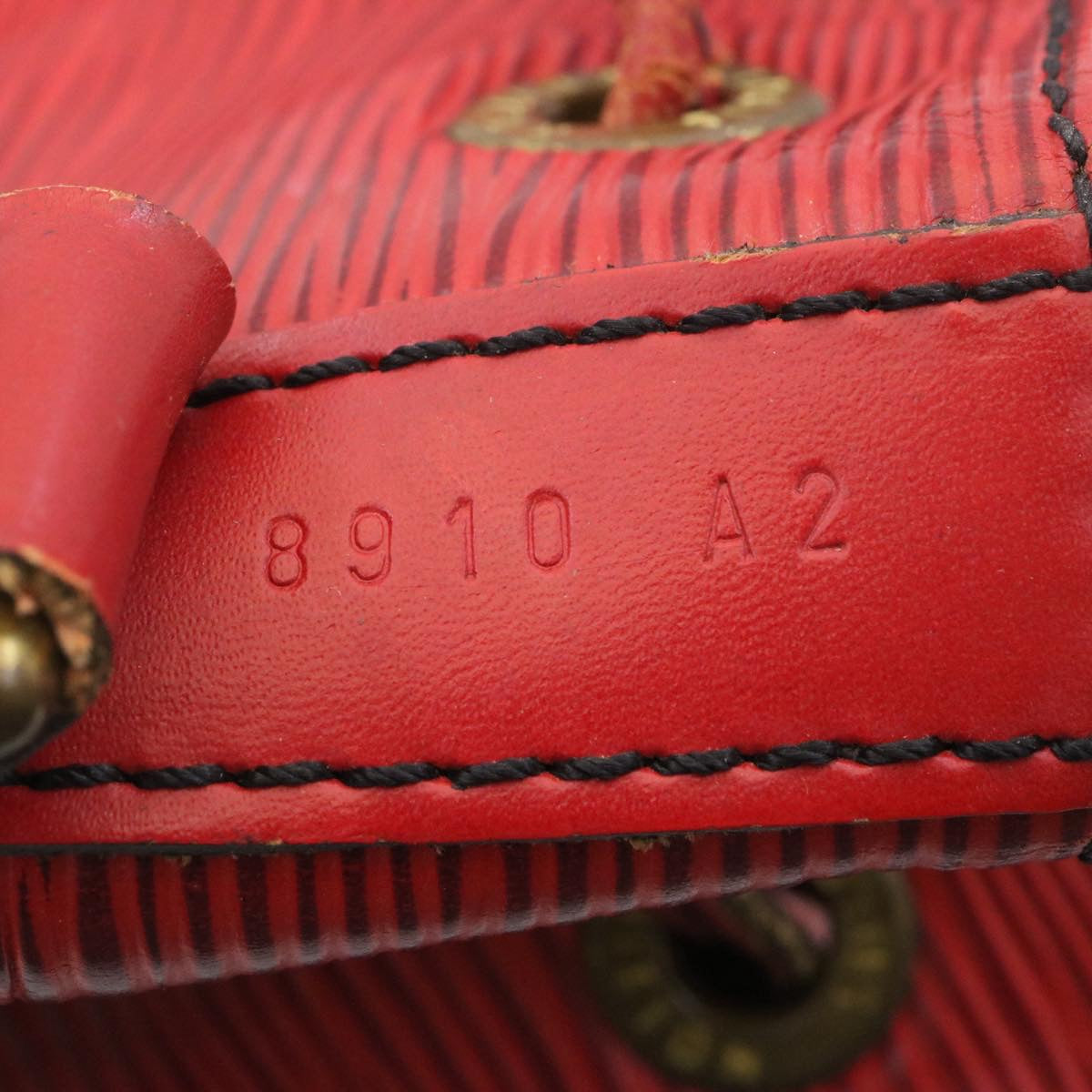 LOUIS VUITTON Epi Petit Noe Shoulder Bag Red M44107 LV uy003