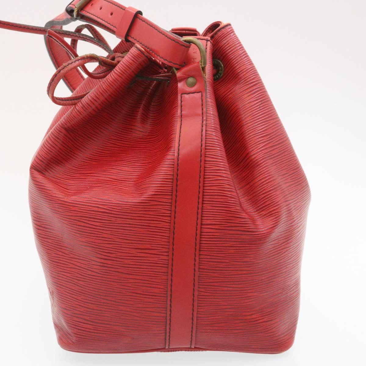 LOUIS VUITTON Epi Petit Noe Shoulder Bag Red M44107 LV uy003