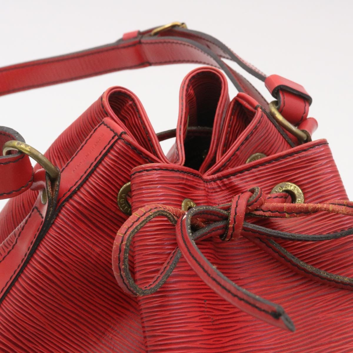 LOUIS VUITTON Epi Petit Noe Shoulder Bag Red M44107 LV uy003