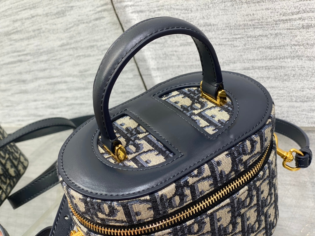 Luxury DiorSIGNATURE VANITY 16CM BLUE OBLIQUE EMBROIDERY