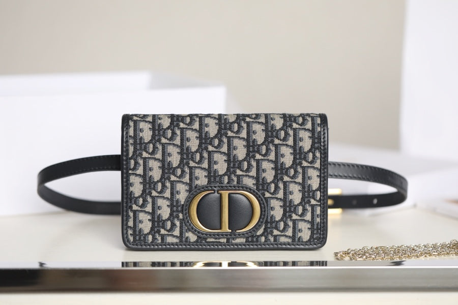 Luxury Dior30 MONTAIGNE 19CM BLUE OBLIQUE EMBROIDERY