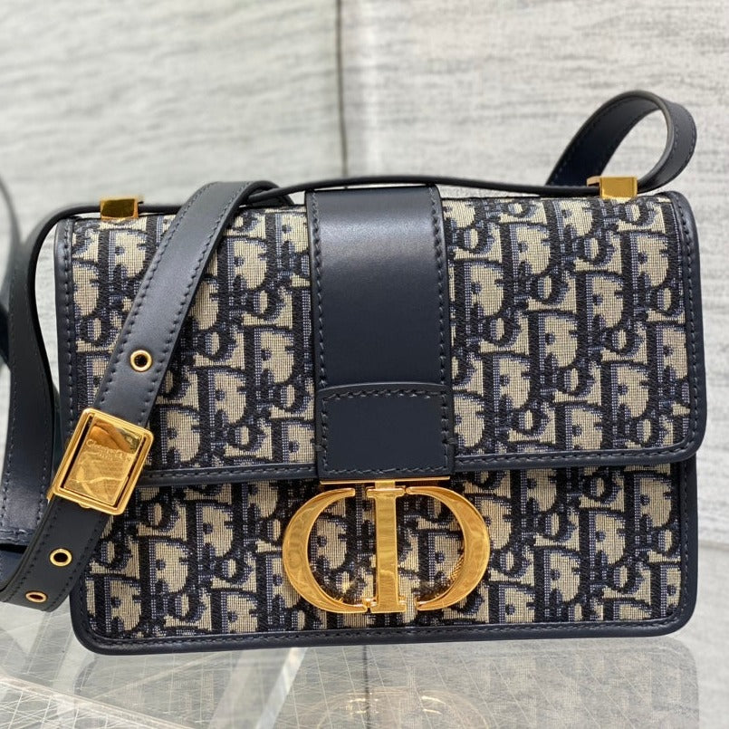 Luxury Dior30 MONTAIGNE 24CM BLUE OBLIQUE EMBROIDERY