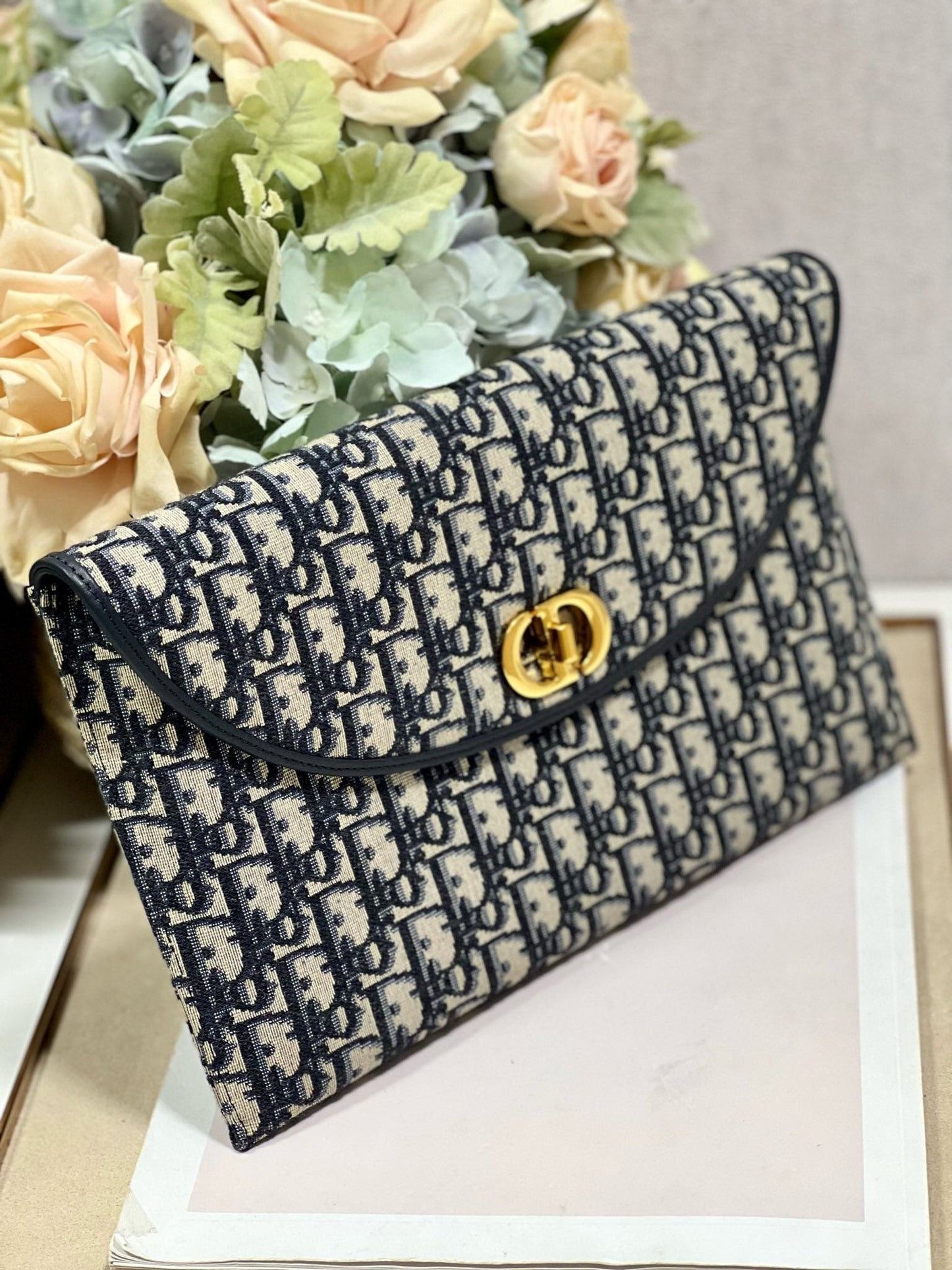 Luxury Dior30 MONTAIGNE 30CM BLUE OBLIQUE EMBROIDERY