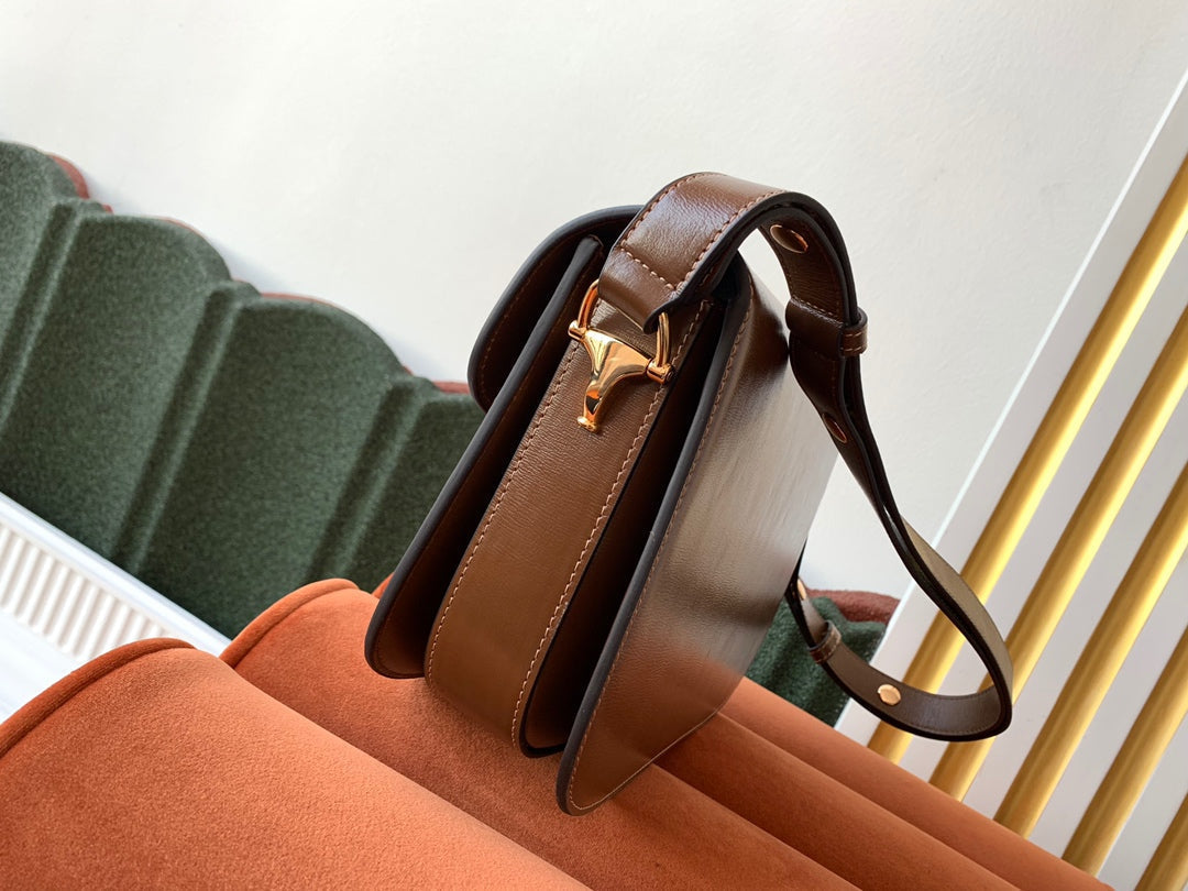 Luxury Gucci GG 1955 Horsebit Bag 25cm Brown Calfskin Gold Hardware