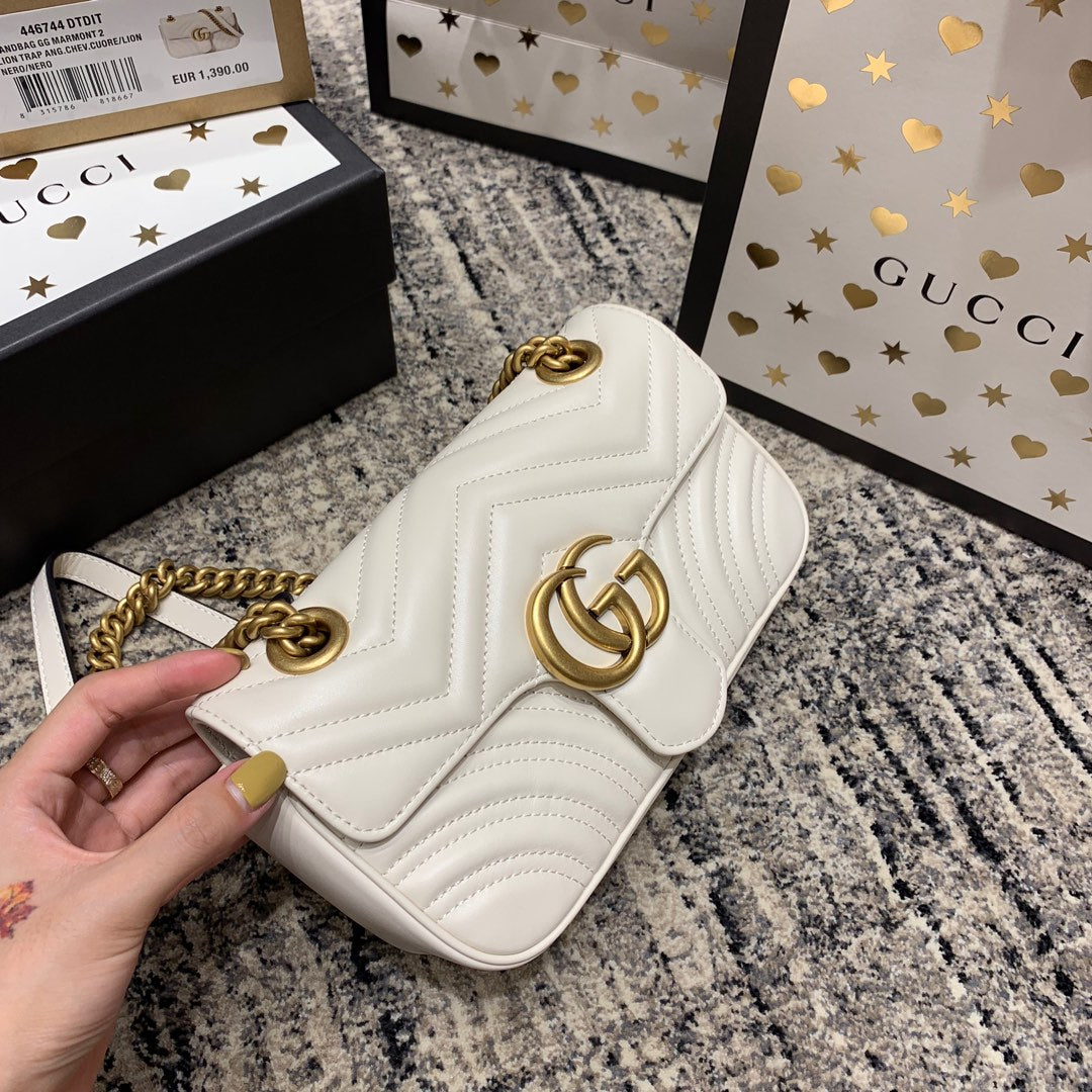 Luxury Gucci GG Marmont 22cm White Calfskin Gold Hardware