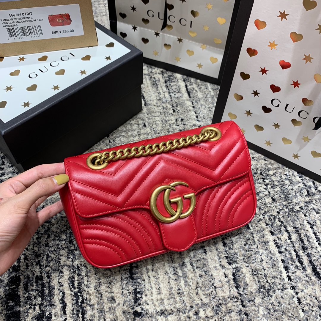 Luxury Gucci GG Marmont 22cm Red Calfskin Gold Hardware