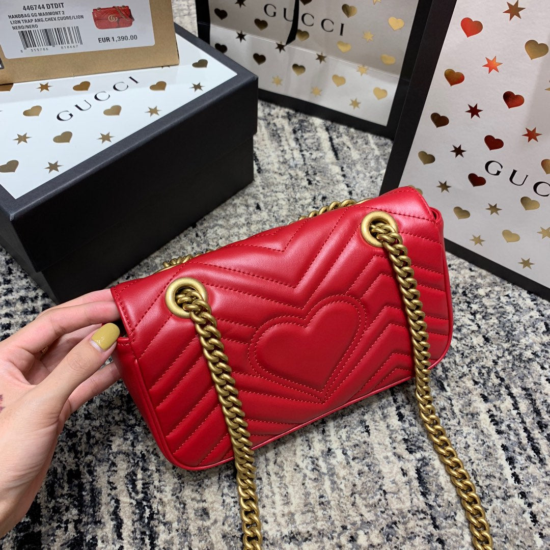 Luxury Gucci GG Marmont 22cm Red Calfskin Gold Hardware