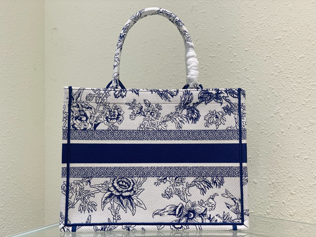 Luxury DiorMedium Book Tote 36cm Jardin Botanique Blue