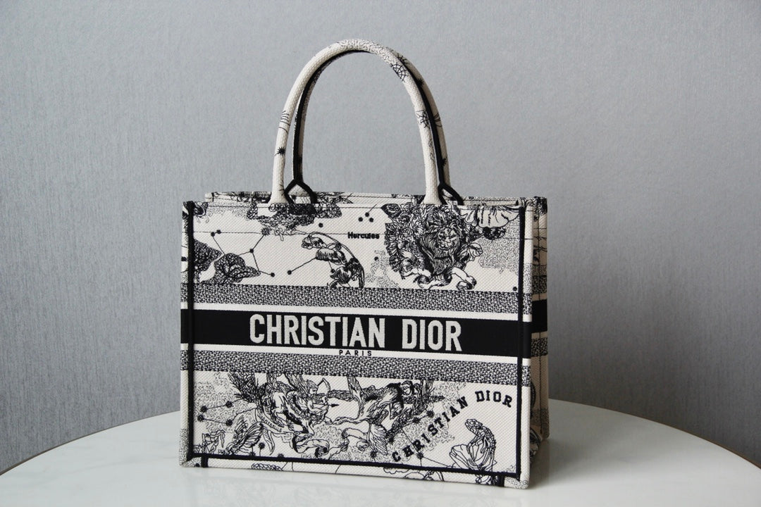 Luxury DiorMedium Book Tote 36cm Hercules White