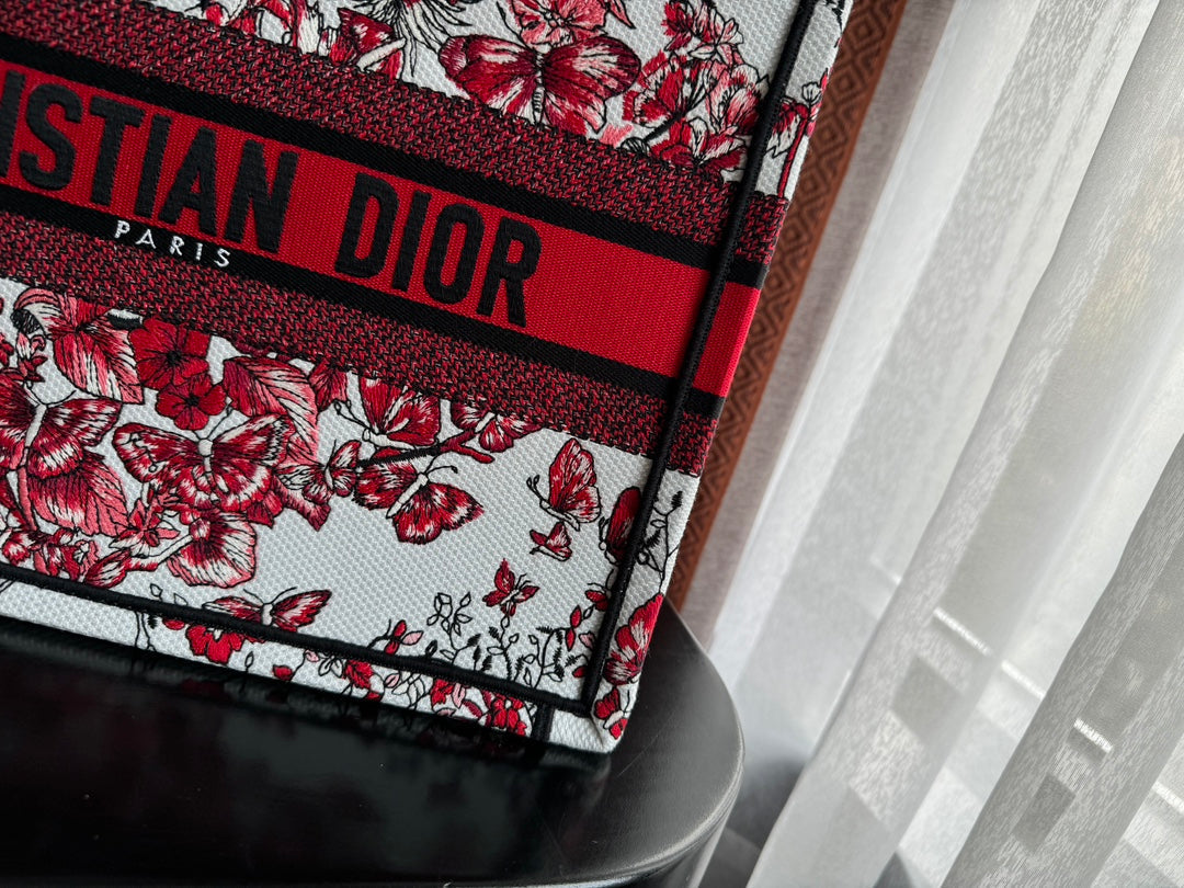 Luxury DiorMedium Book Tote 36cm White and Red Heart Butterfly Embroidery