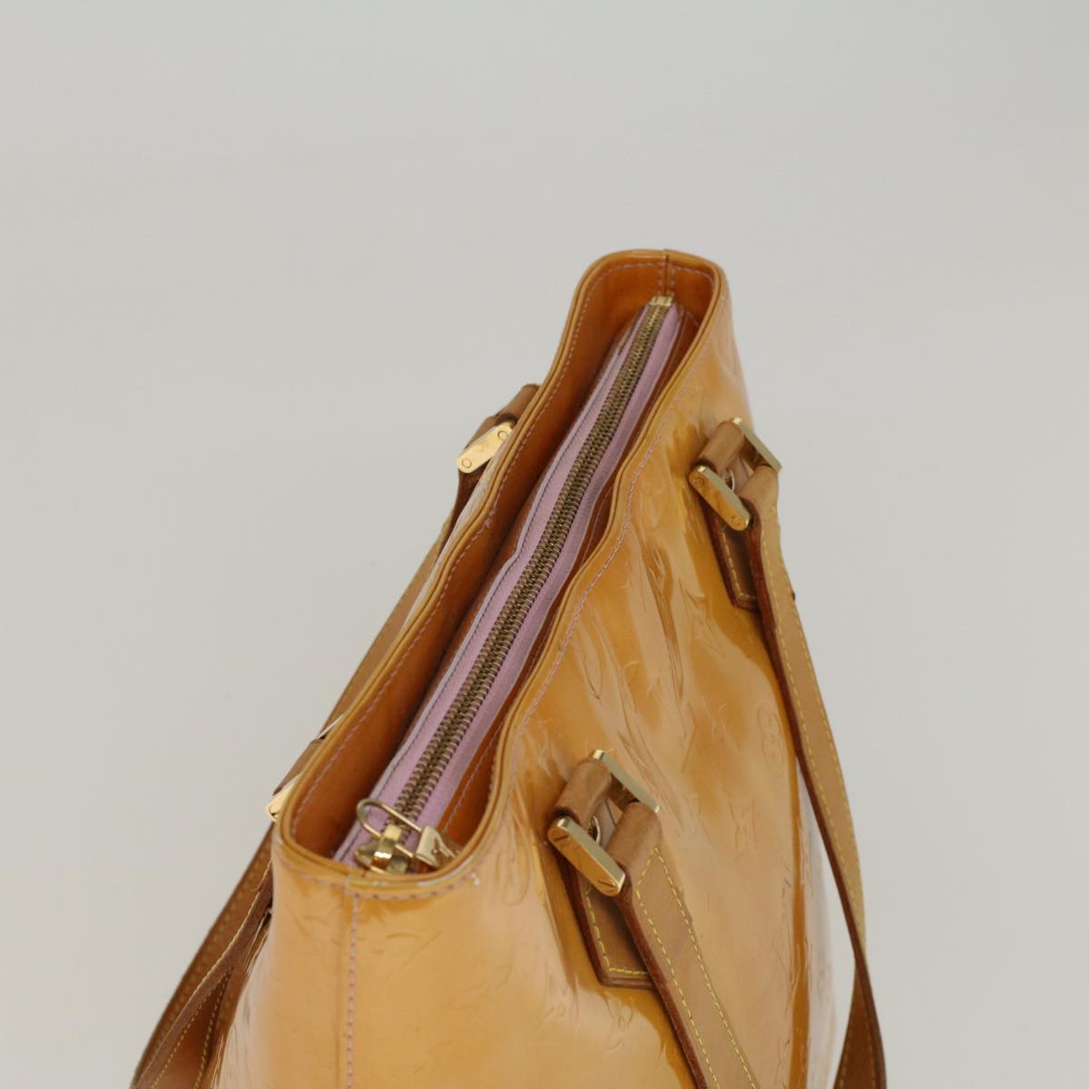LOUIS VUITTON Monogram Vernis Houston Bag Marshmallow Pink M91302 LV yb397