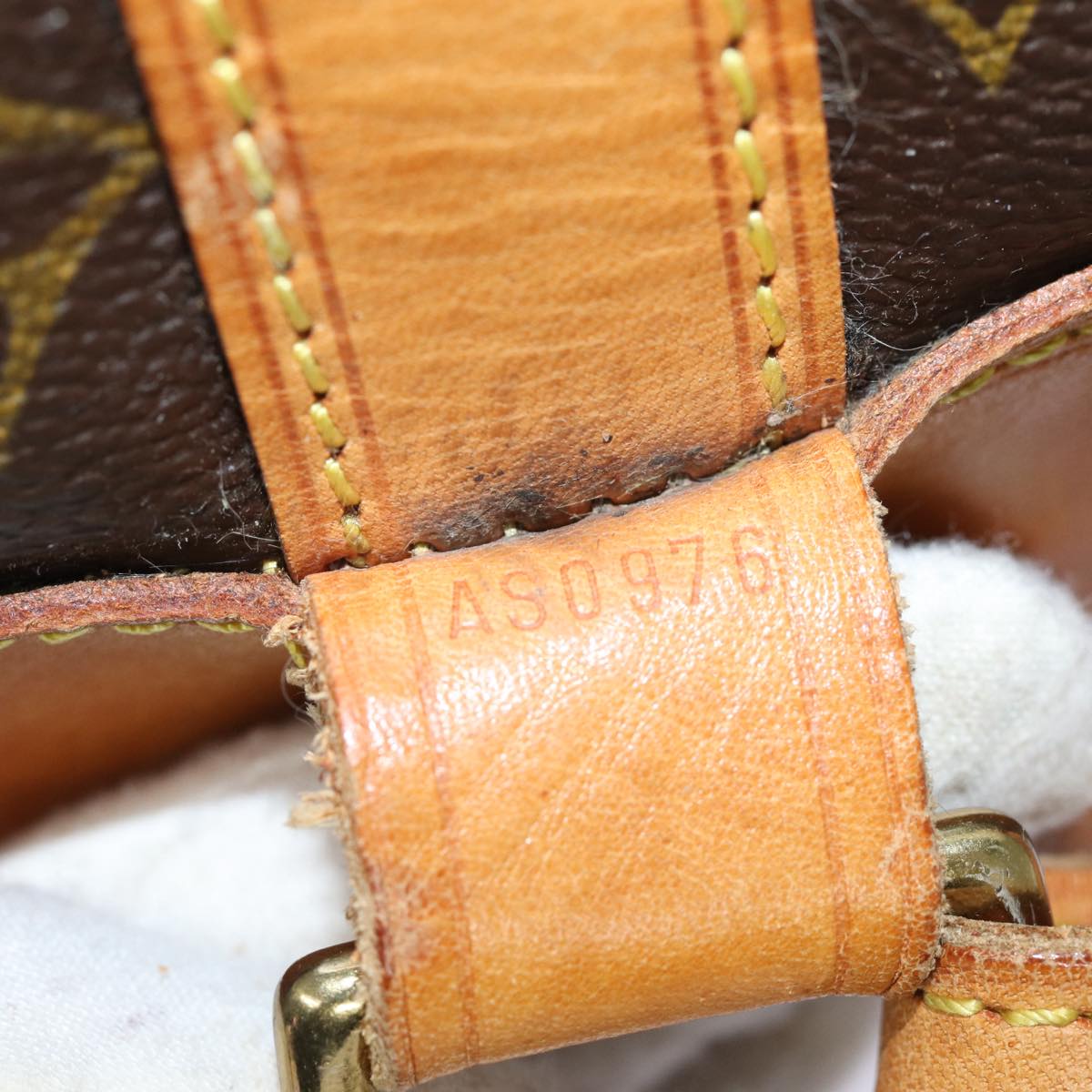 LOUIS VUITTON Monogram Randonnee GM Shoulder Bag M42244 LV yb603