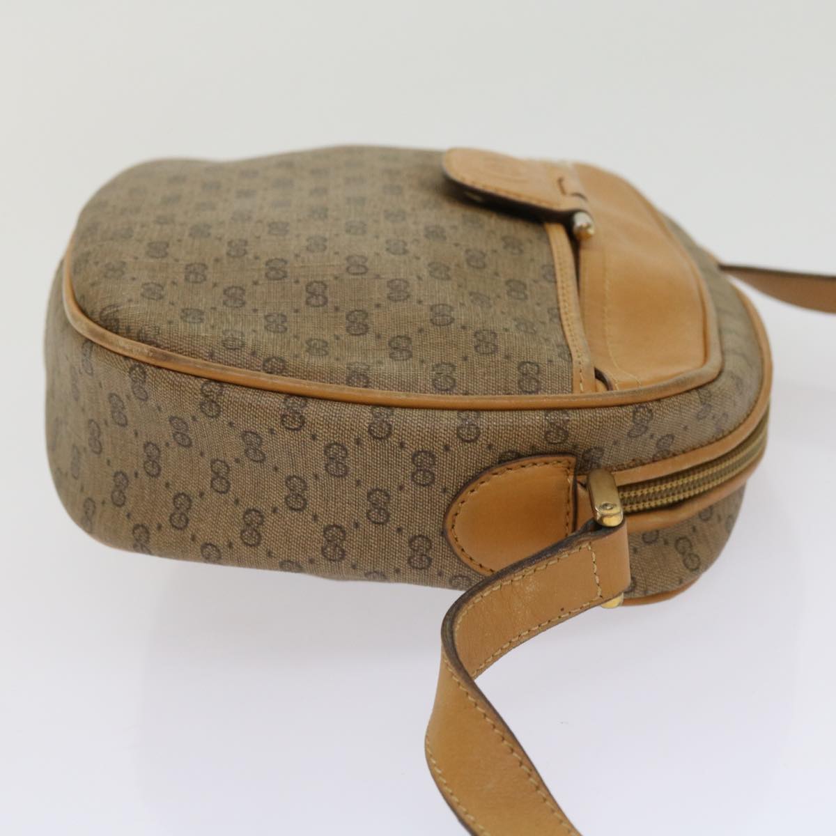 GUCCI Micro GG Supreme Shoulder Bag Beige 007 256 0024  10229