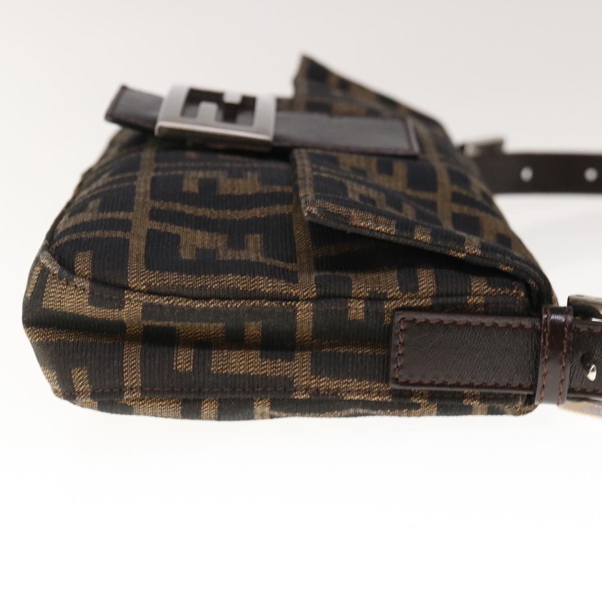 Luxury FendiZucca Canvas Mamma Baguette Shoulder Bag Brown Blackyk10477