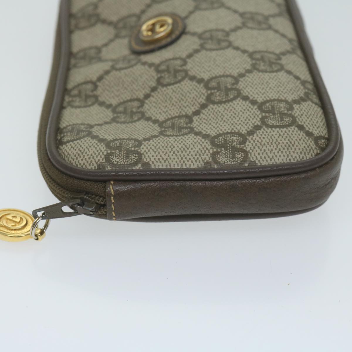 GUCCI GG Supreme Pouch PVC Leather Beige 039 084 0906  10591