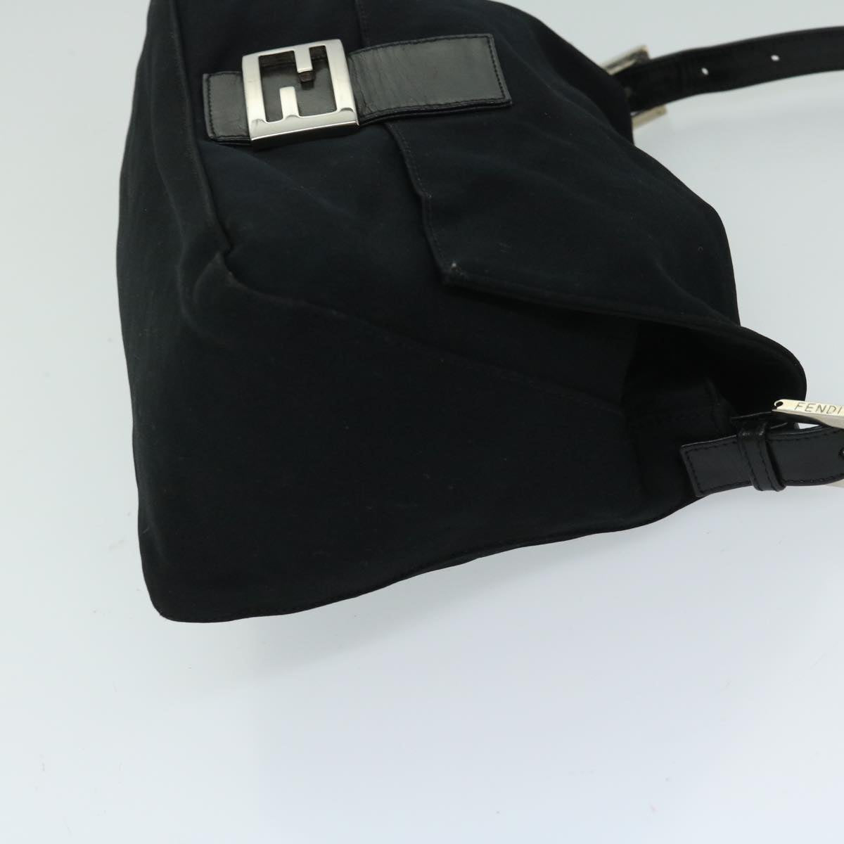 Luxury FendiMamma Baguette Shoulder Bag Nylon Blackyk10749