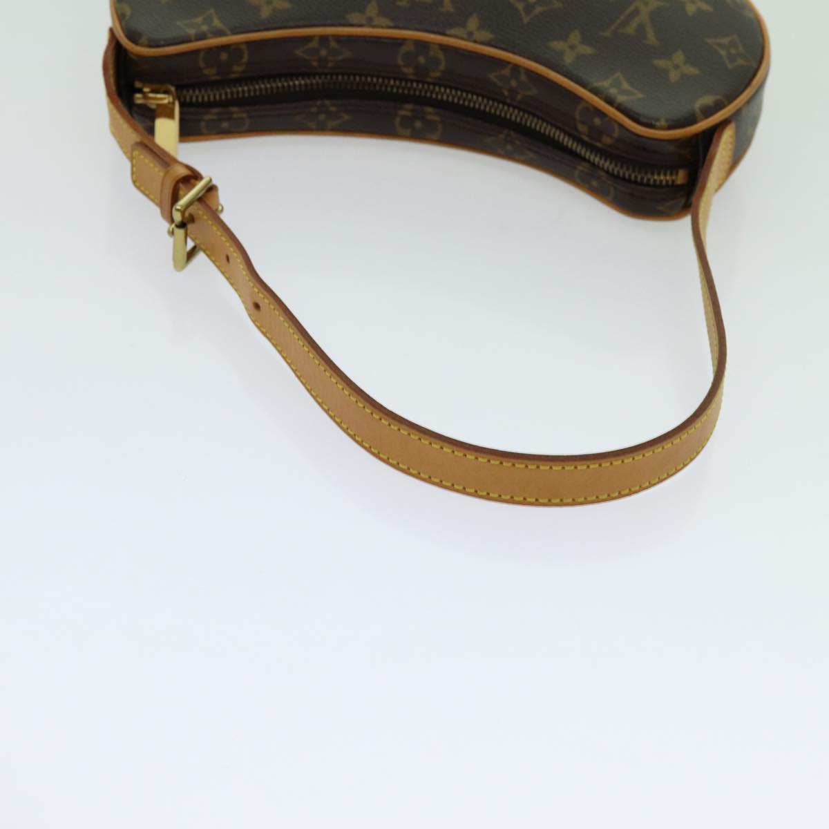 LOUIS VUITTON Monogram Pochette Croissant Shoulder Bag M51510 LV yk11546A