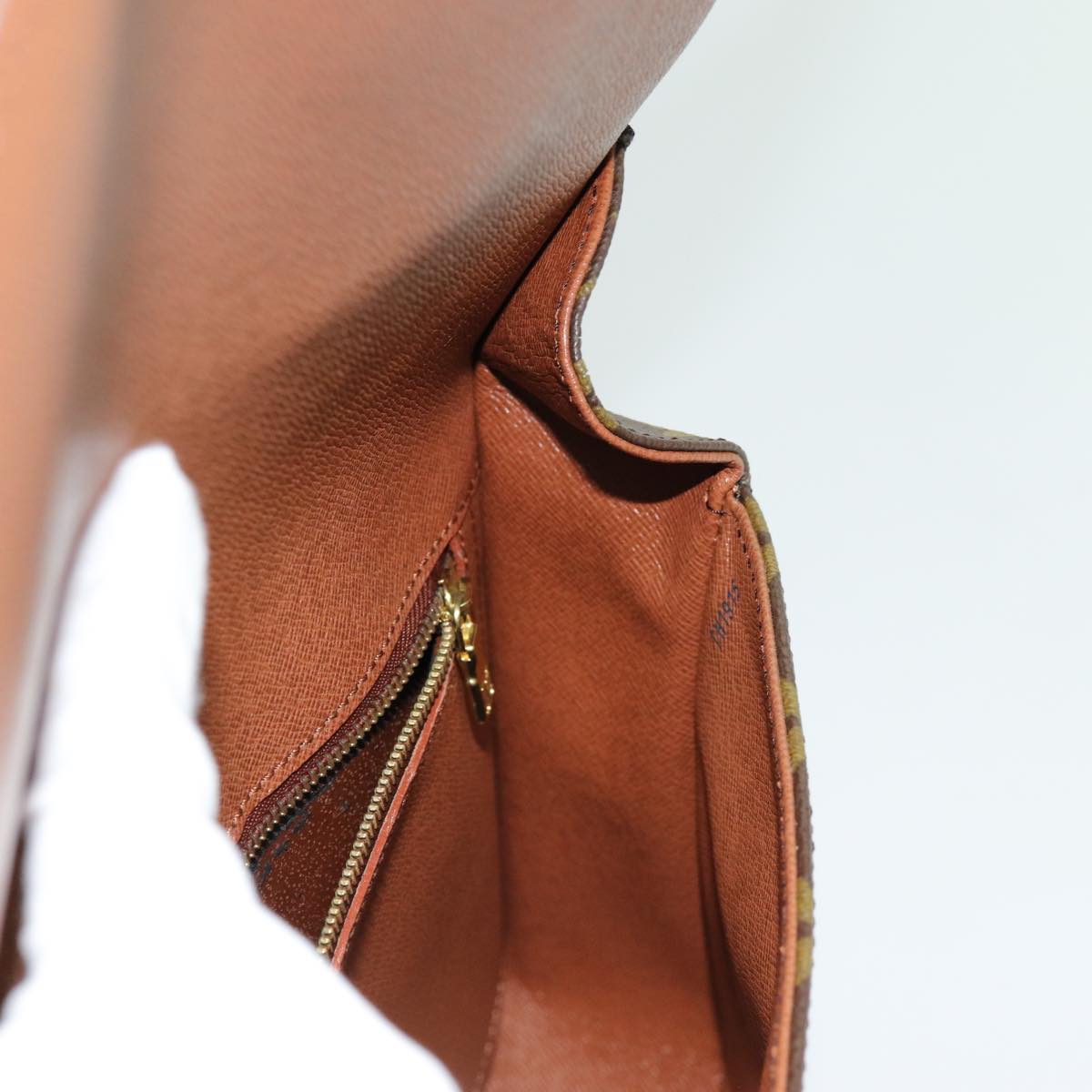 LOUIS VUITTON Monogram Saint Cloud GM Shoulder Bag M51242 LV yk11559