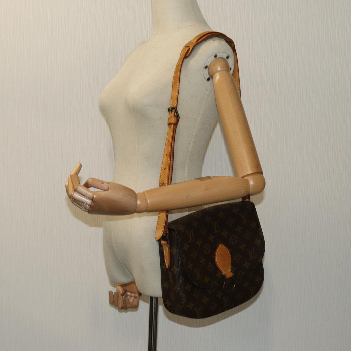 LOUIS VUITTON Monogram Saint Cloud GM Shoulder Bag M51242 LV yk11571