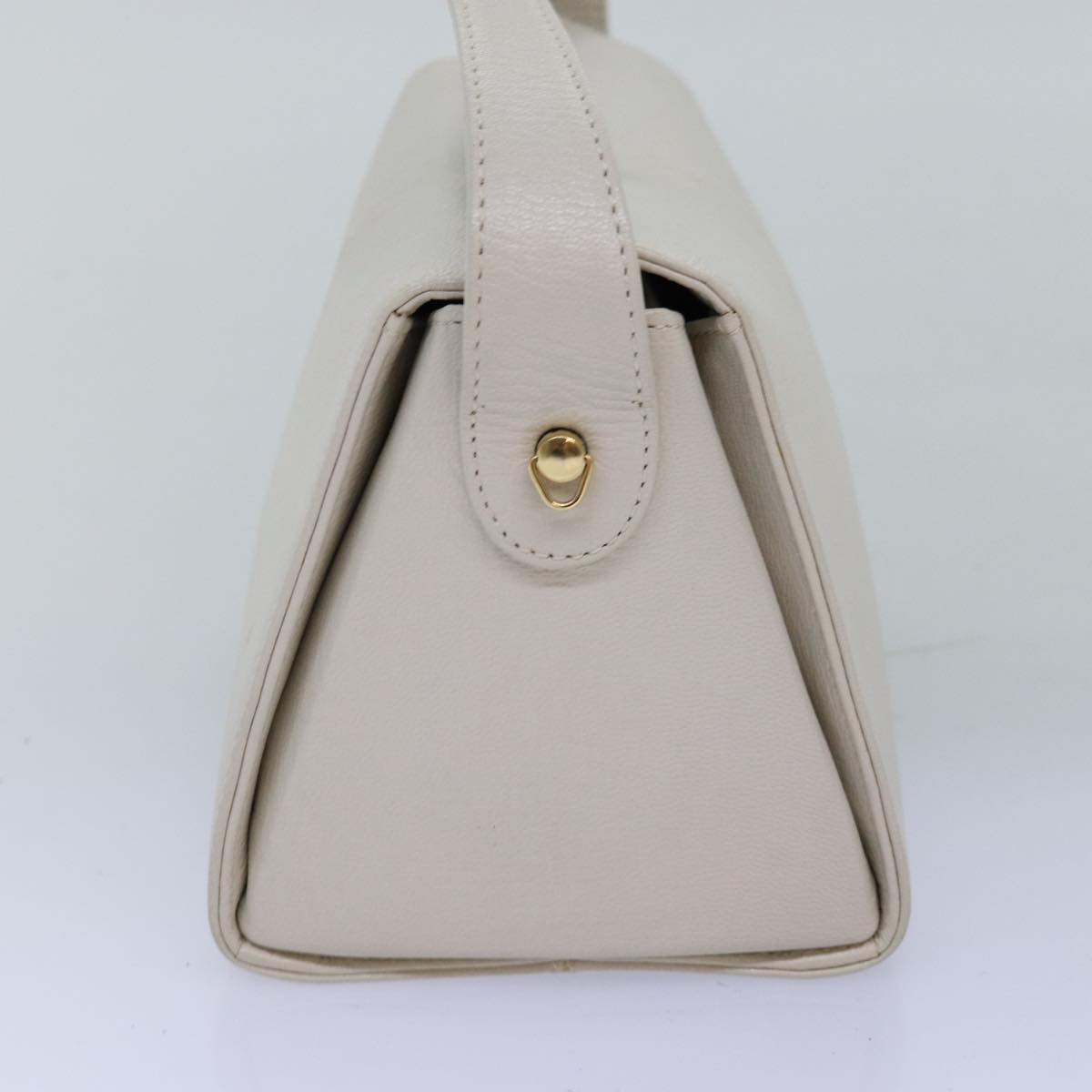 Luxury Fendi Hand Bag Leather 2way Whiteyk12624