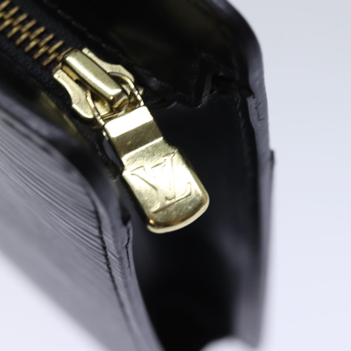 LOUIS VUITTON Epi Pochette Homme Clutch Bag Black M52522 LV yk12640