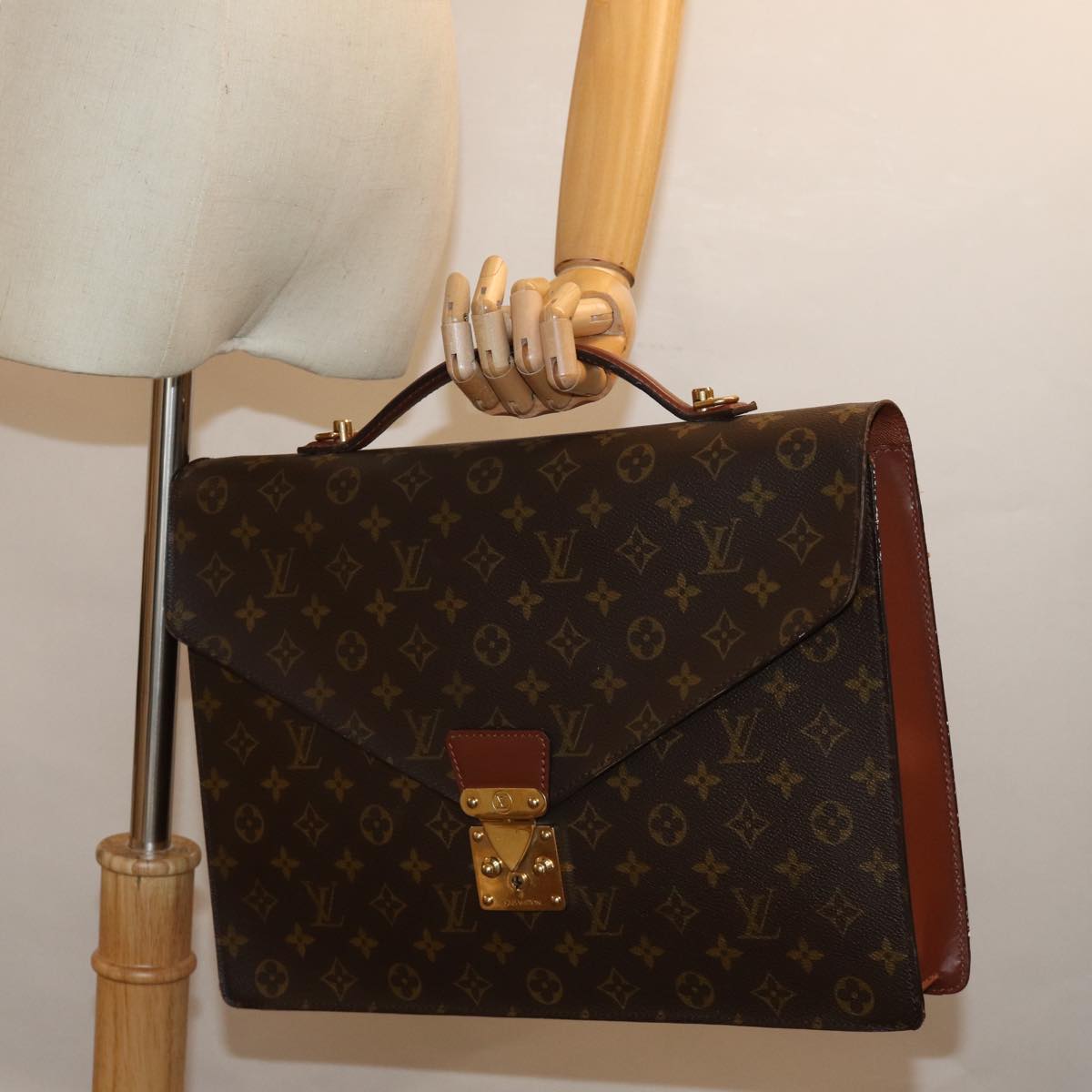 LOUIS VUITTON Monogram Porte Documents Bandouliere Bag M53338 LV yk12660