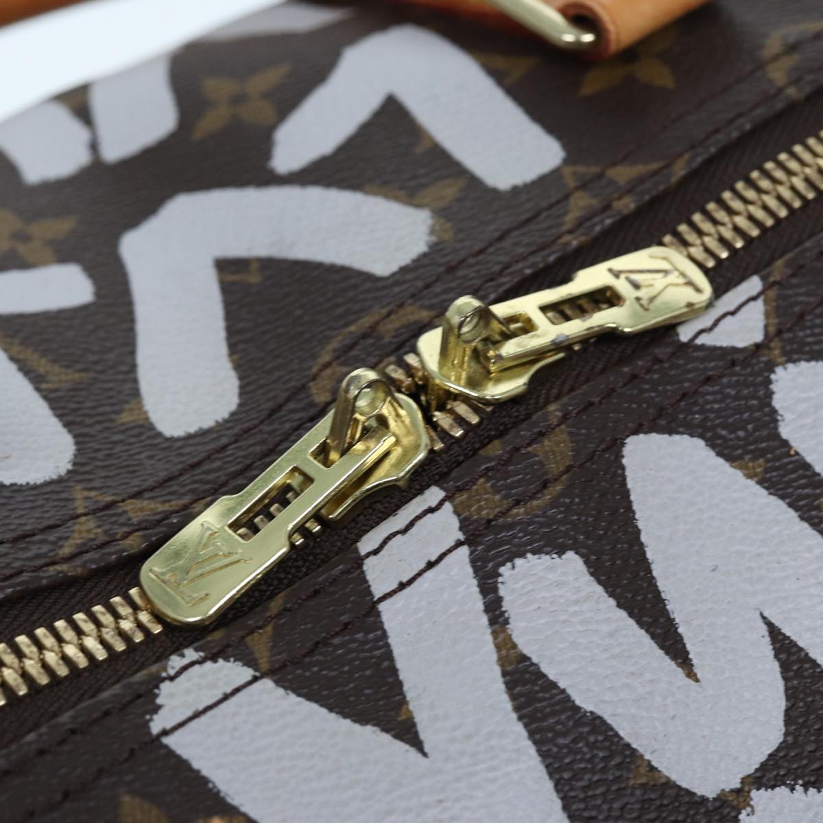 LOUIS VUITTON Monogram Graffiti Keepall 50 Boston Bag White M92197 yk13043