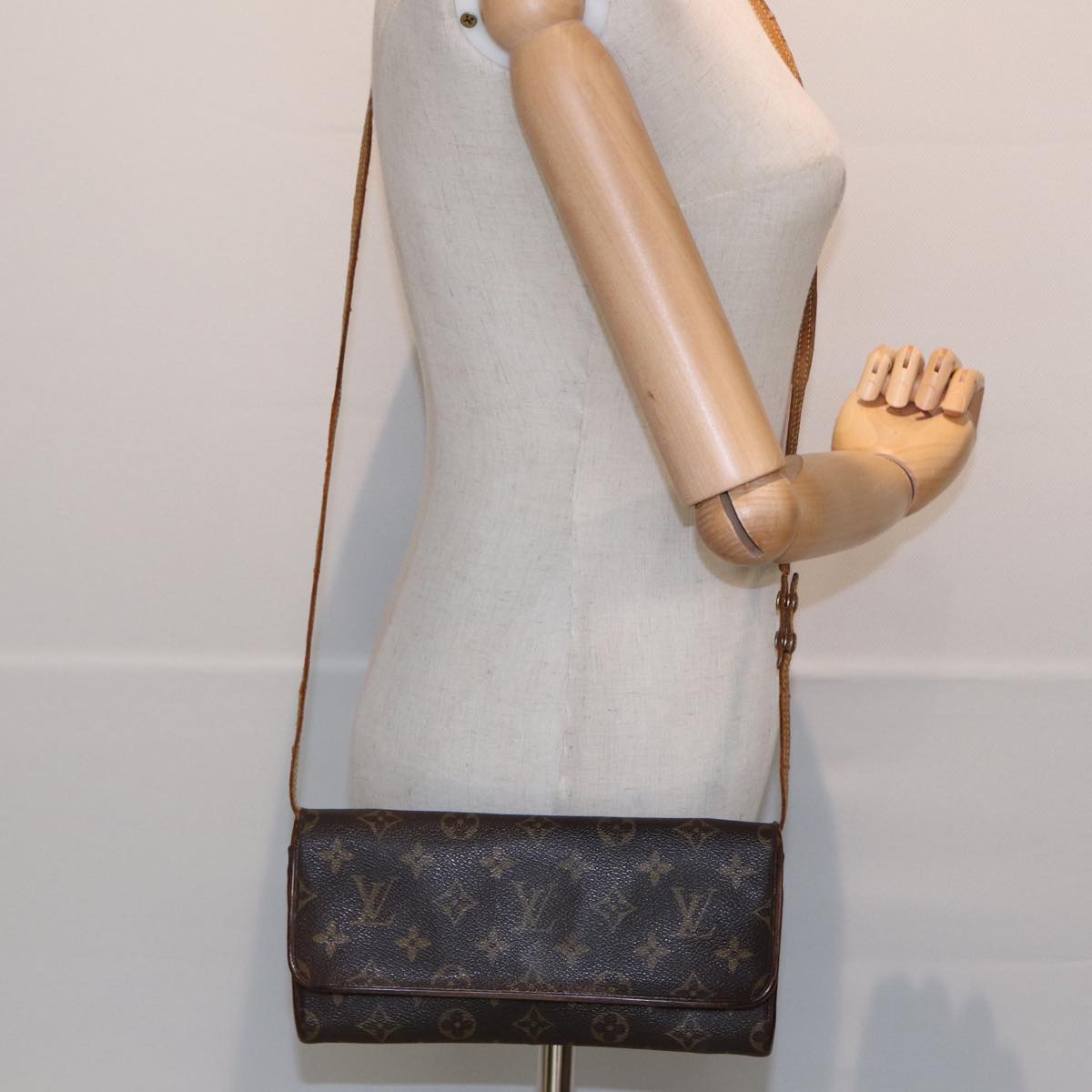 LOUIS VUITTON Monogram Pochette Twin GM Shoulder Bag M51852 LV yk13390