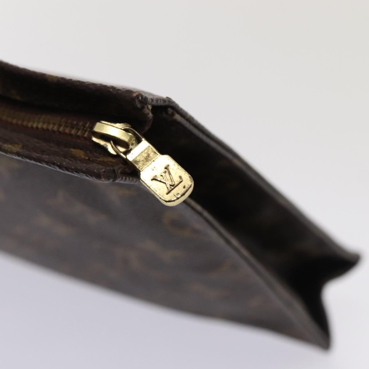 LOUIS VUITTON Monogram Poche Toilette 26 Pouch M47542 LV yk13476