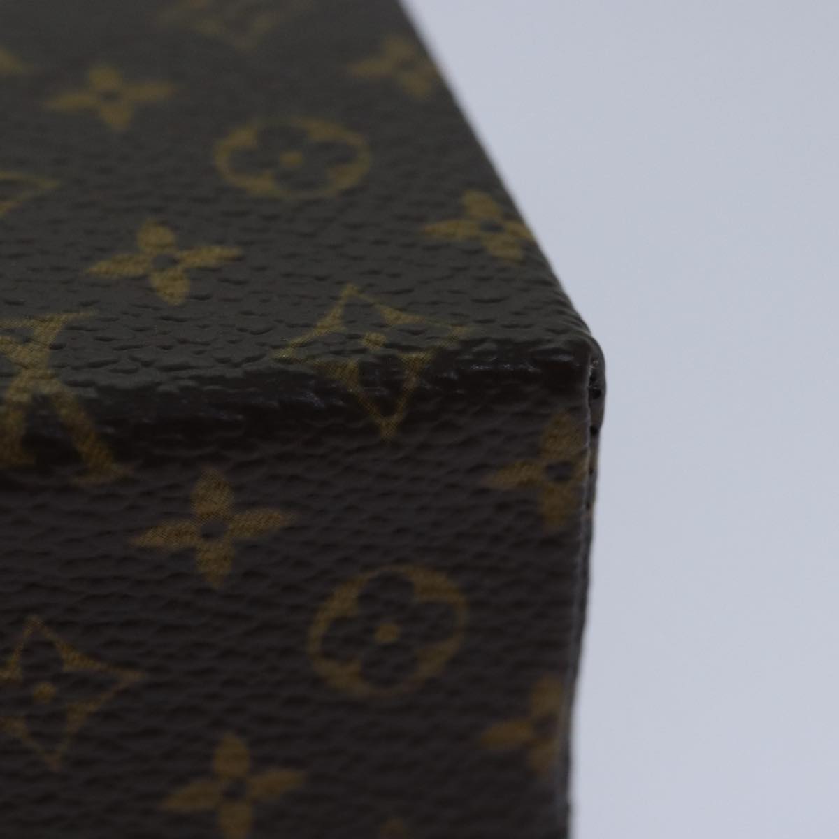 LOUIS VUITTON Monogram Jewelry Case LV yk13734