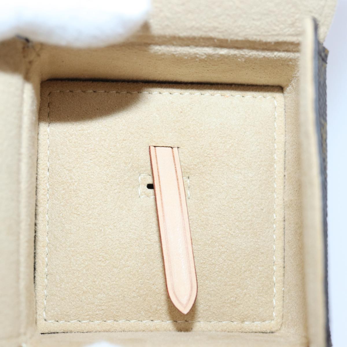 LOUIS VUITTON Monogram Jewelry Case LV yk13734