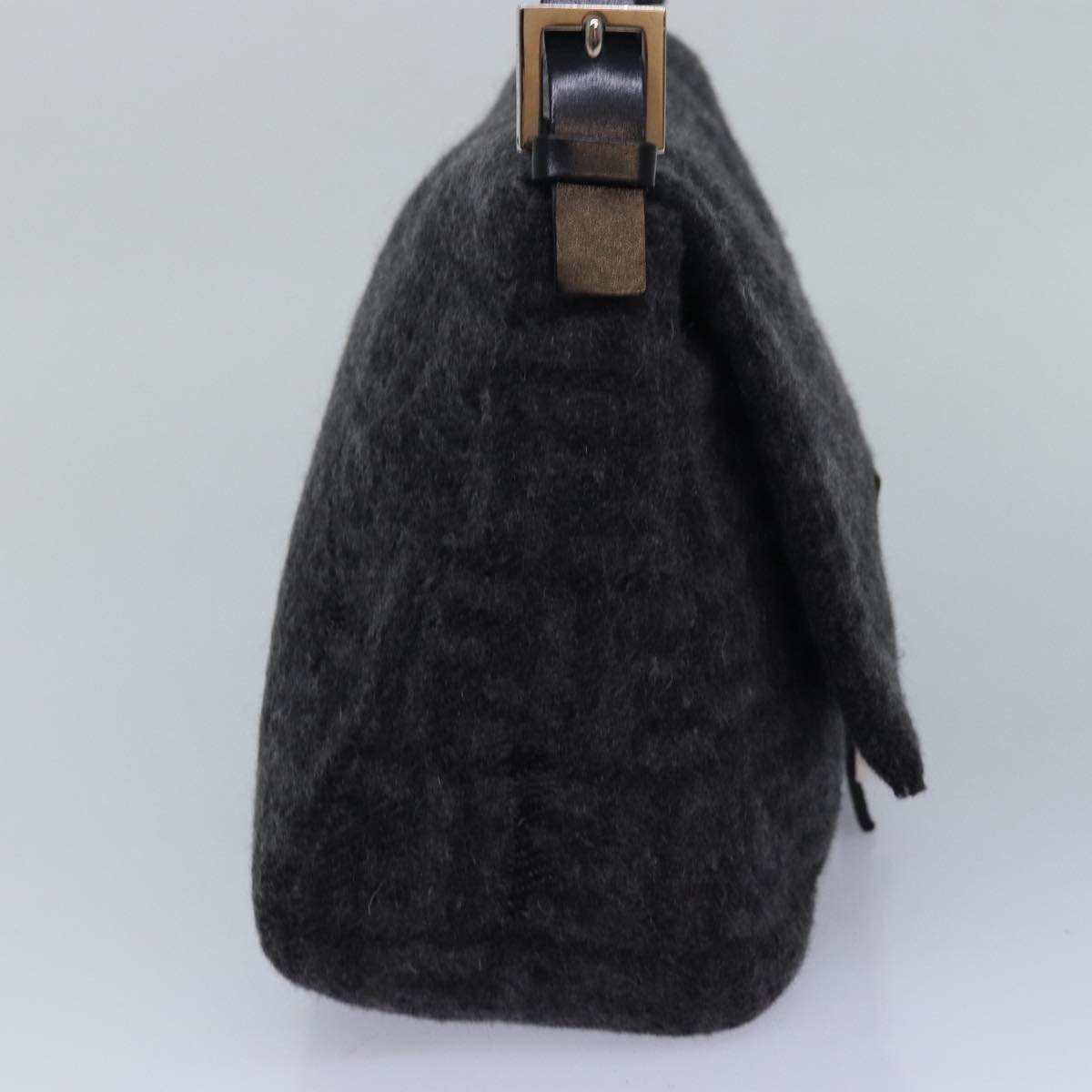 Luxury Fendi Zucca Canvas Mamma Baguette Shoulder Bag Wool Blackyk13747