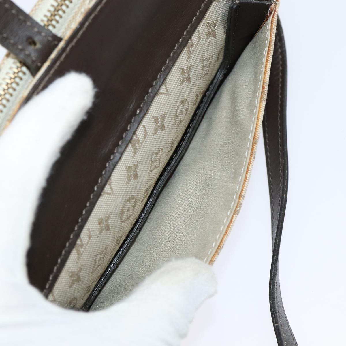 LOUIS VUITTON Monogram Mini Juliet MM Shoulder Bag Khaki M92218 LV yk13854