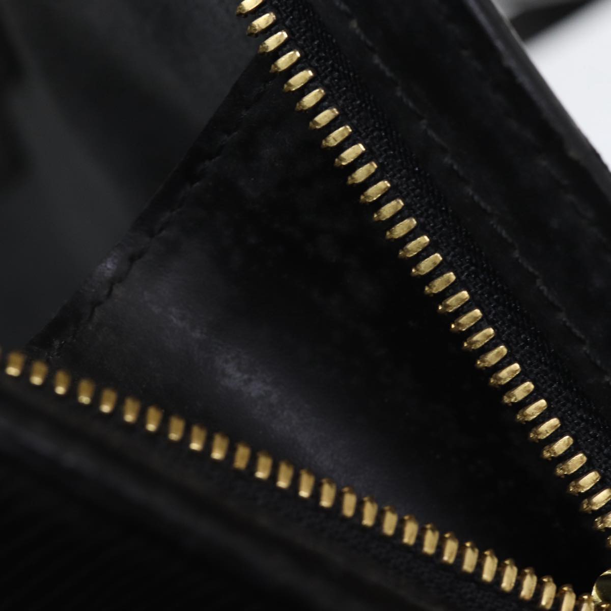 LOUIS VUITTON Epi Lussac Shoulder Bag Black M52282 LV yk13893