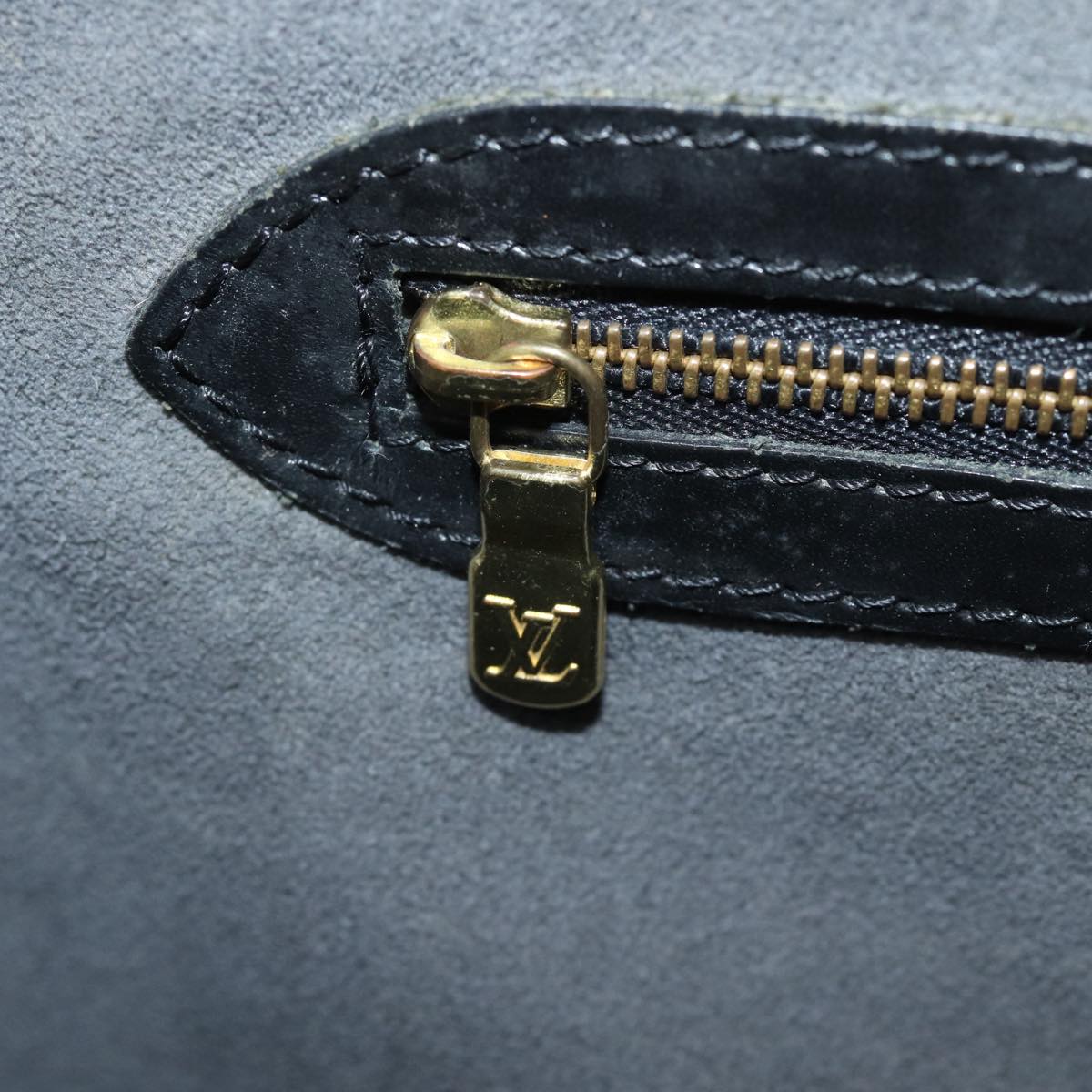 LOUIS VUITTON Epi Lussac Shoulder Bag Black M52282 LV yk13893