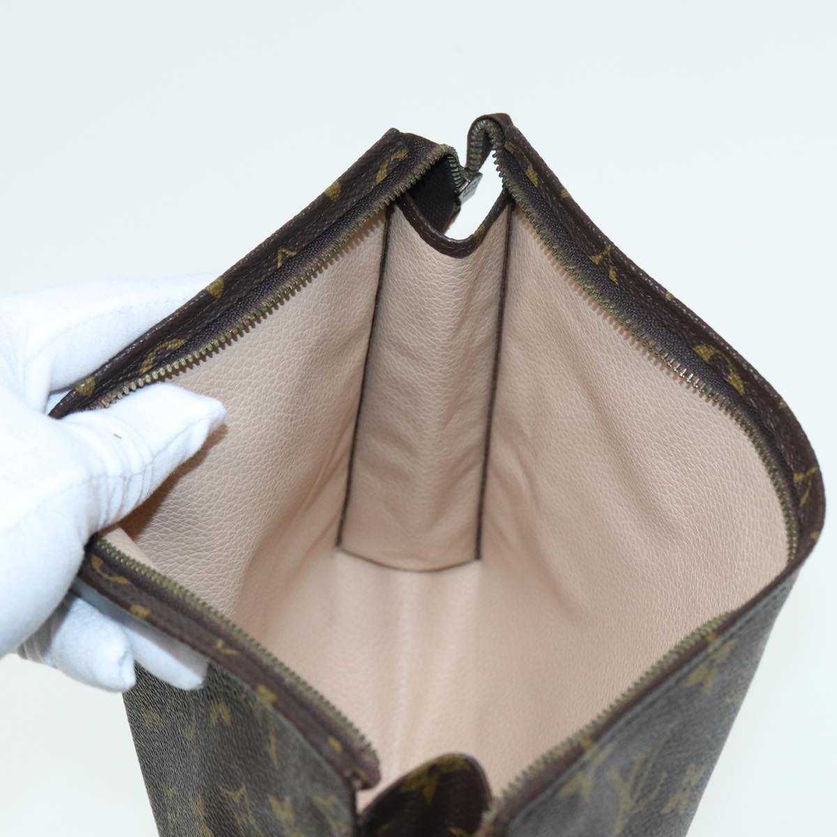 LOUIS VUITTON Monogram Poche Toilette 26 Pouch M47542 LV yk13946