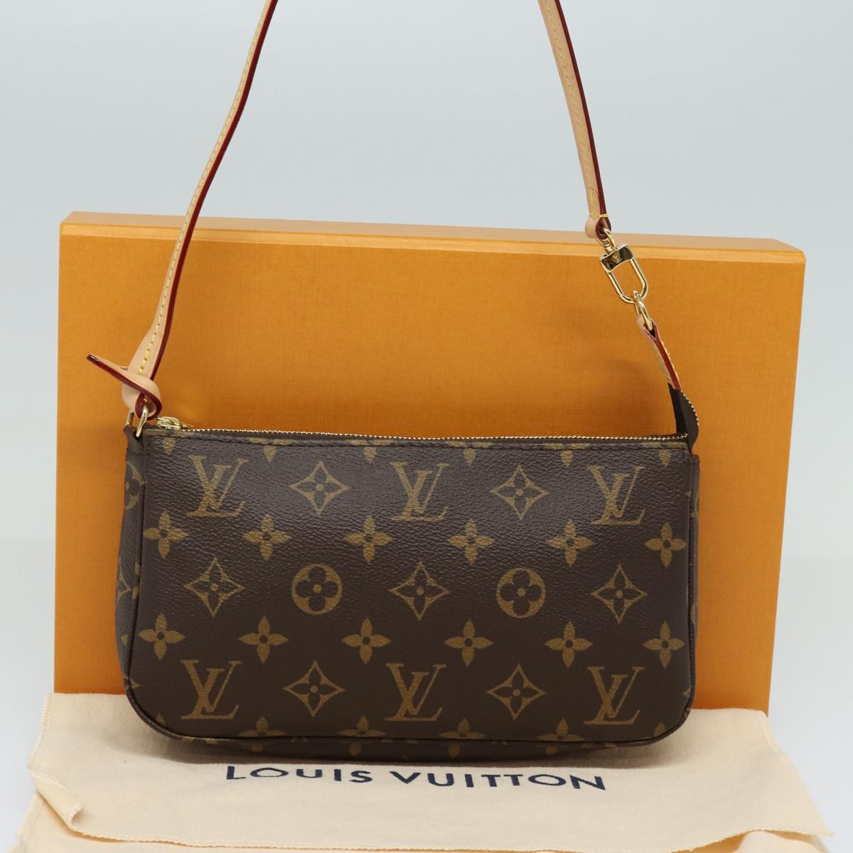 LOUIS VUITTON Monogram Pochette Accessoires Pouch M82766 LV yk14270A