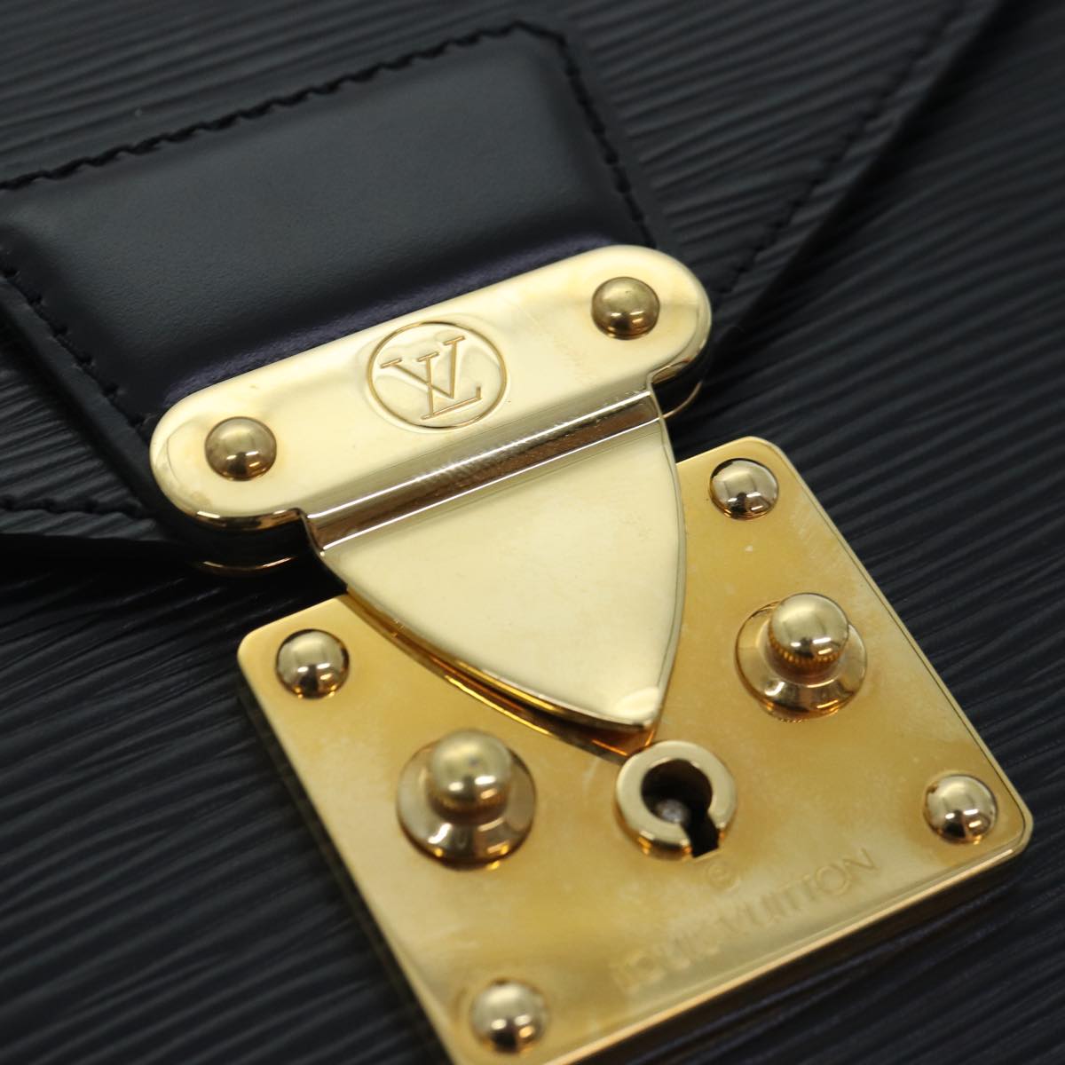 LOUIS VUITTON Epi Serie Dragonne Hand Bag Black Noir M52612 LV yk14514