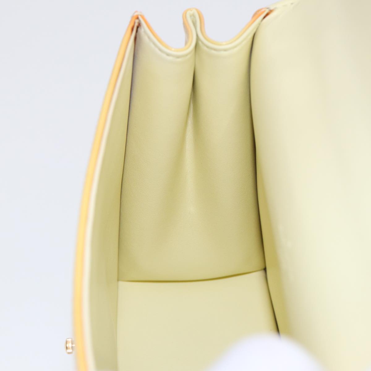LOUIS VUITTON Monogram Vernis Spring Street Bag Lime Yellow M91068 yk14536