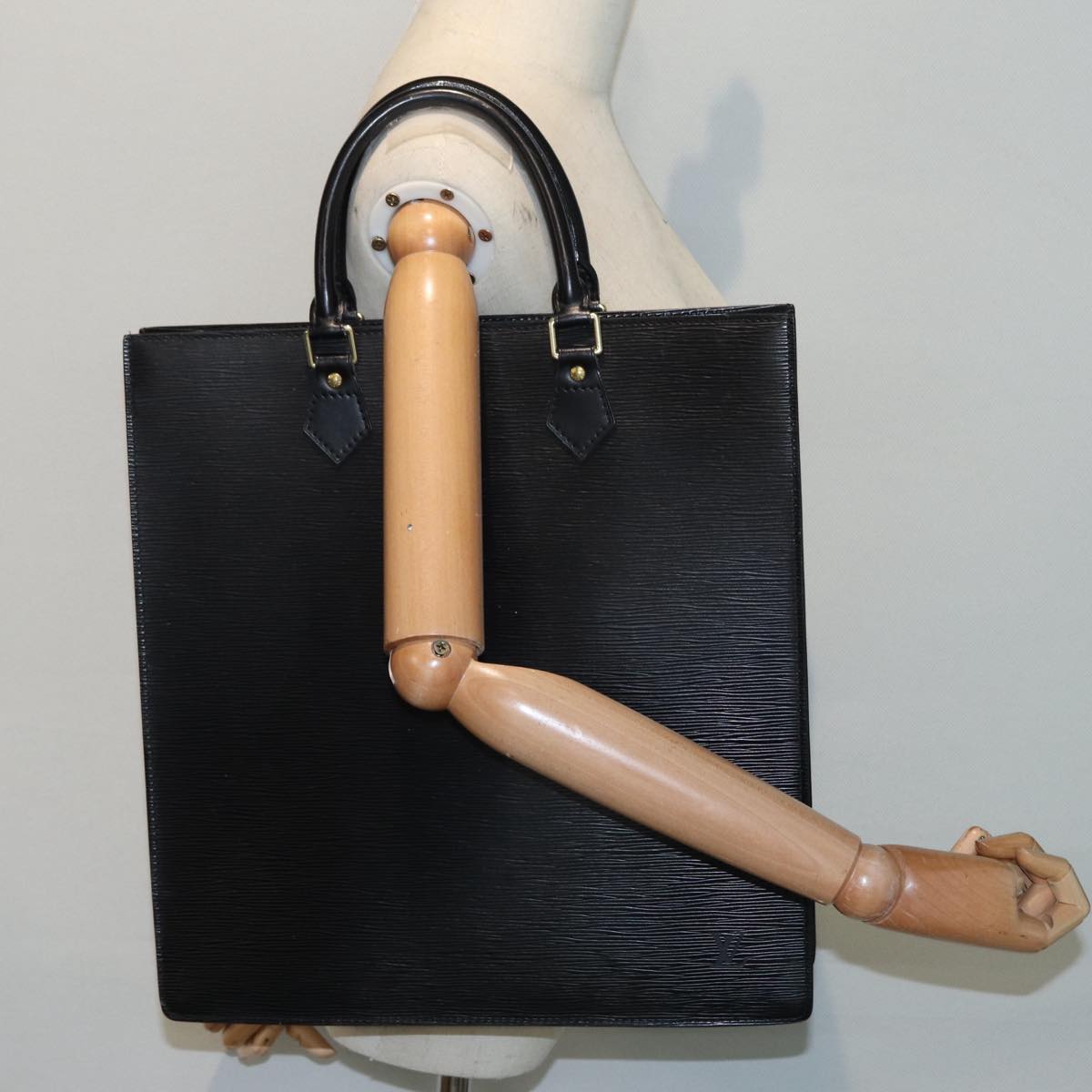 LOUIS VUITTON Epi Sac Plat Hand Bag Black M59082 LV yk14625