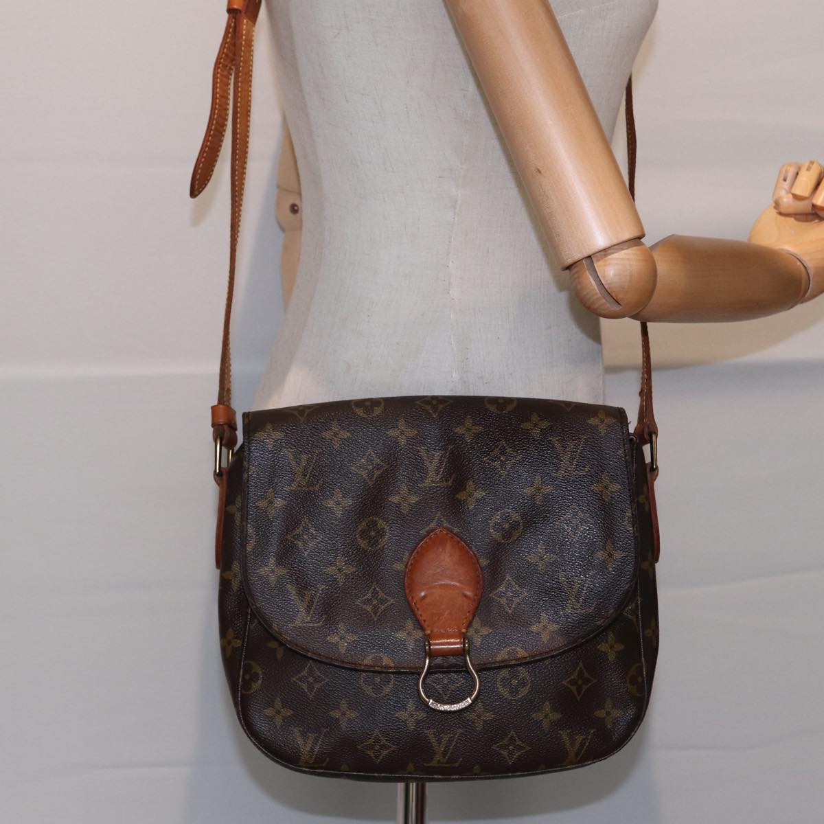 LOUIS VUITTON Monogram Saint Cloud GM Shoulder Bag M51242 LV yk14635