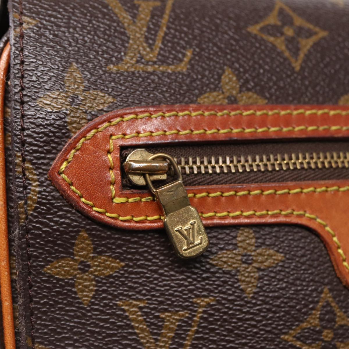 LOUIS VUITTON Monogram Saint Germain Shoulder Bag M51210 LV yk14657