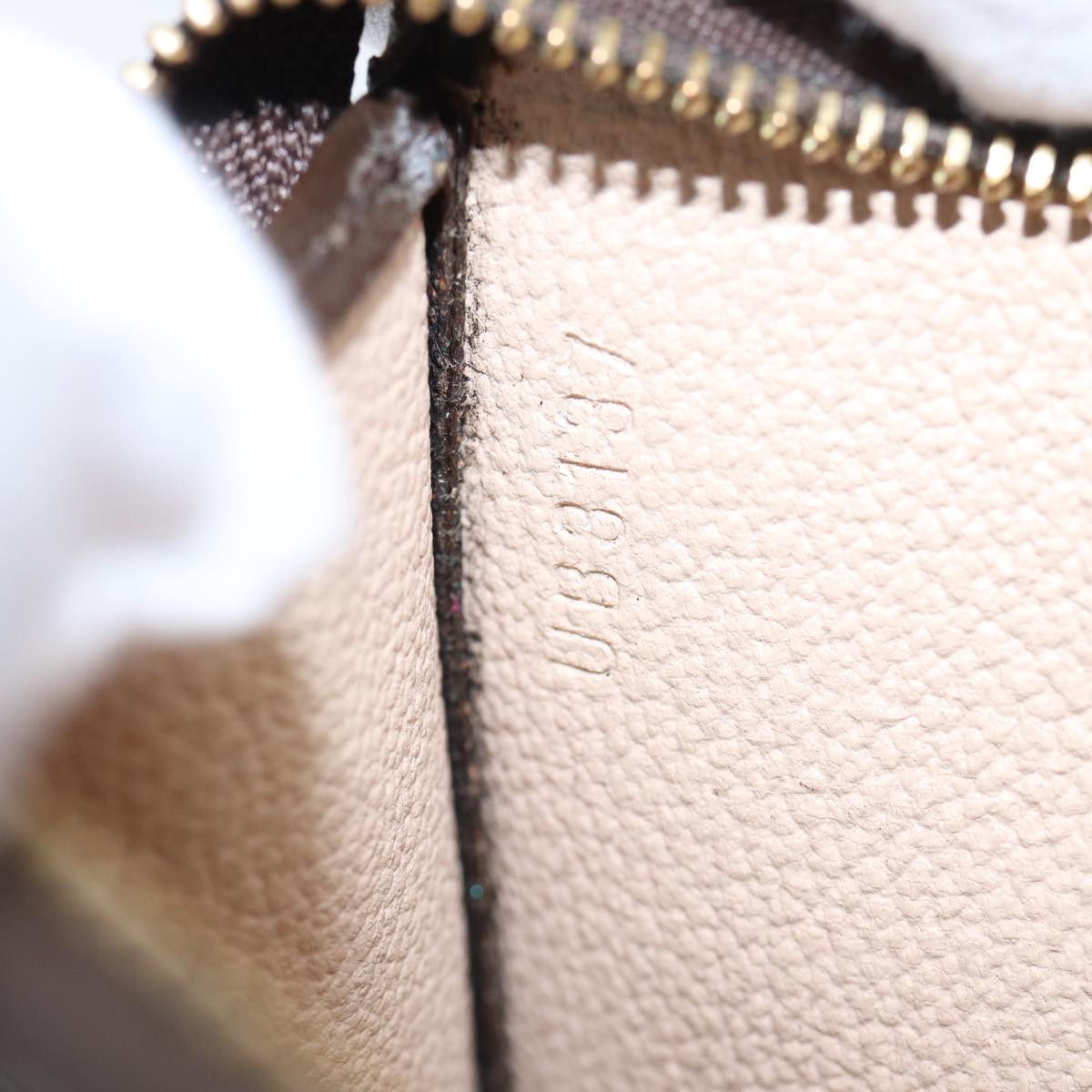 LOUIS VUITTON Monogram Poche Toilette 15 Pouch M47546 LV yk14690