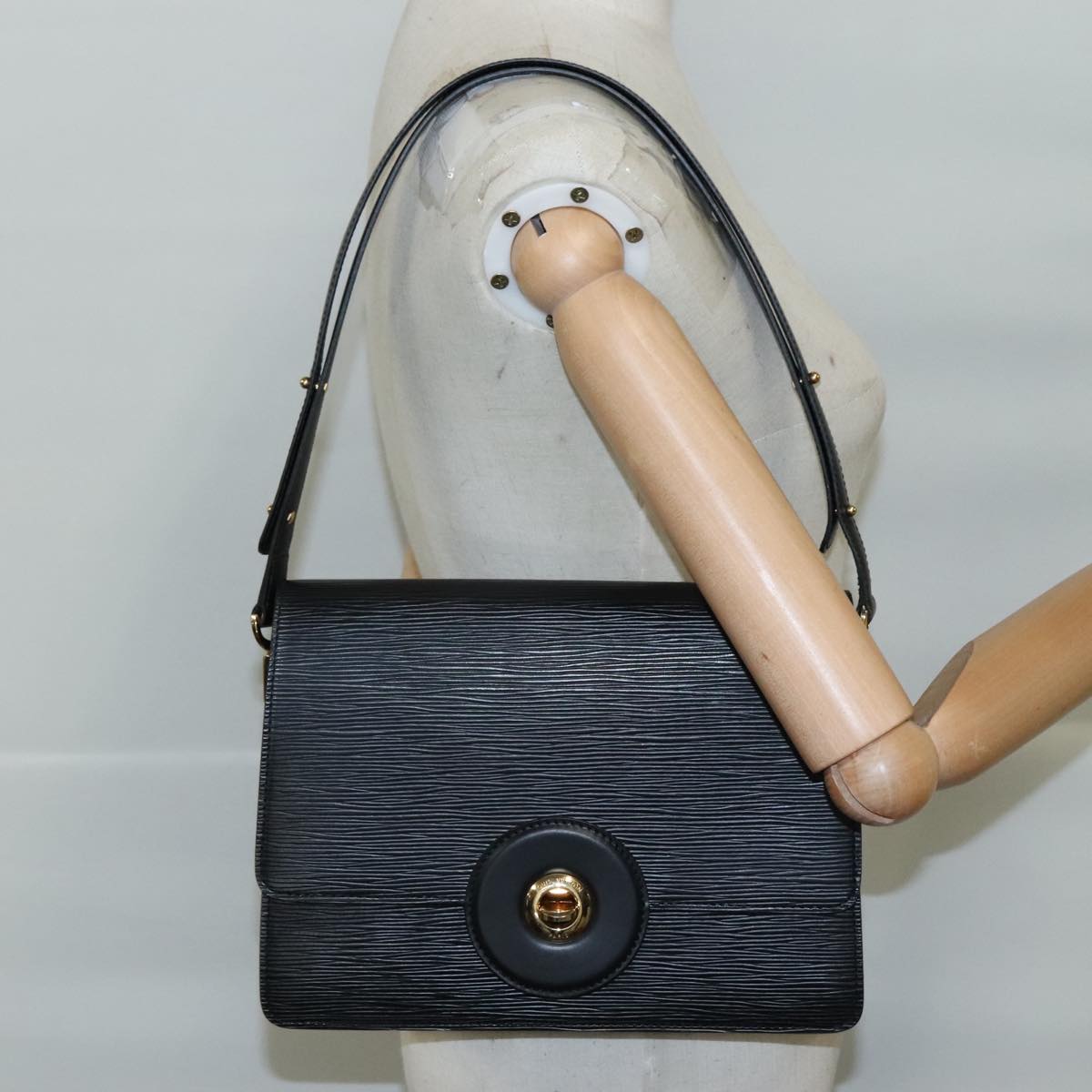 LOUIS VUITTON Epi Free Run Shoulder Bag Black M52402 LV yk16660